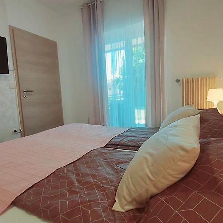 אומאג Apartments Lidija מראה חיצוני תמונה