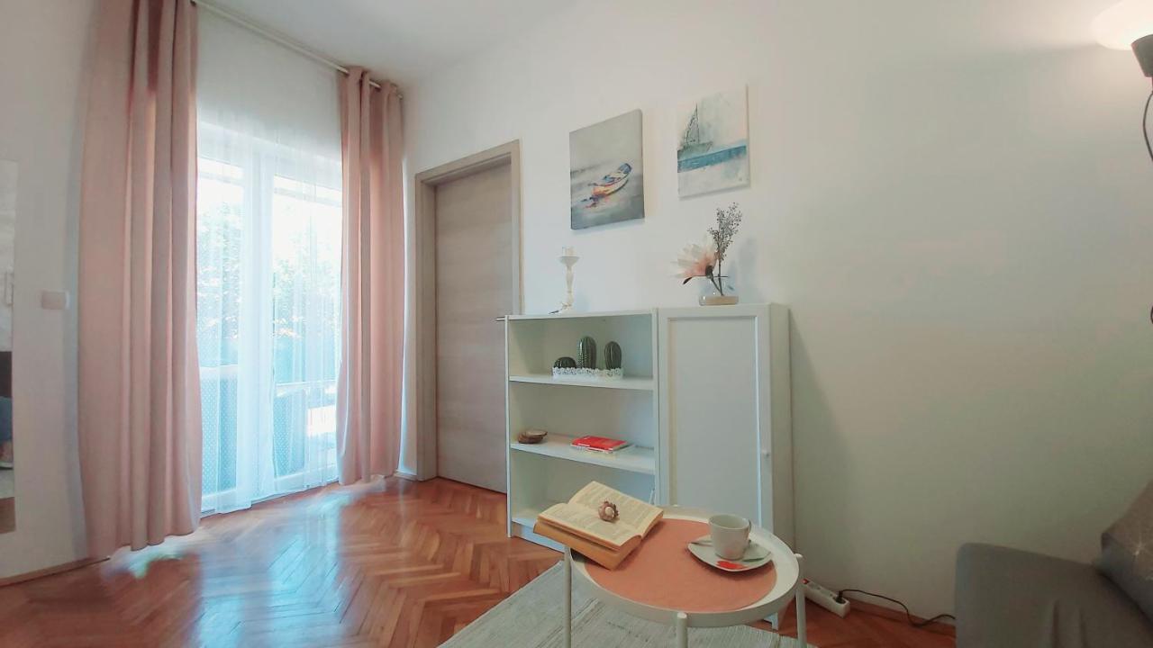 אומאג Apartments Lidija מראה חיצוני תמונה
