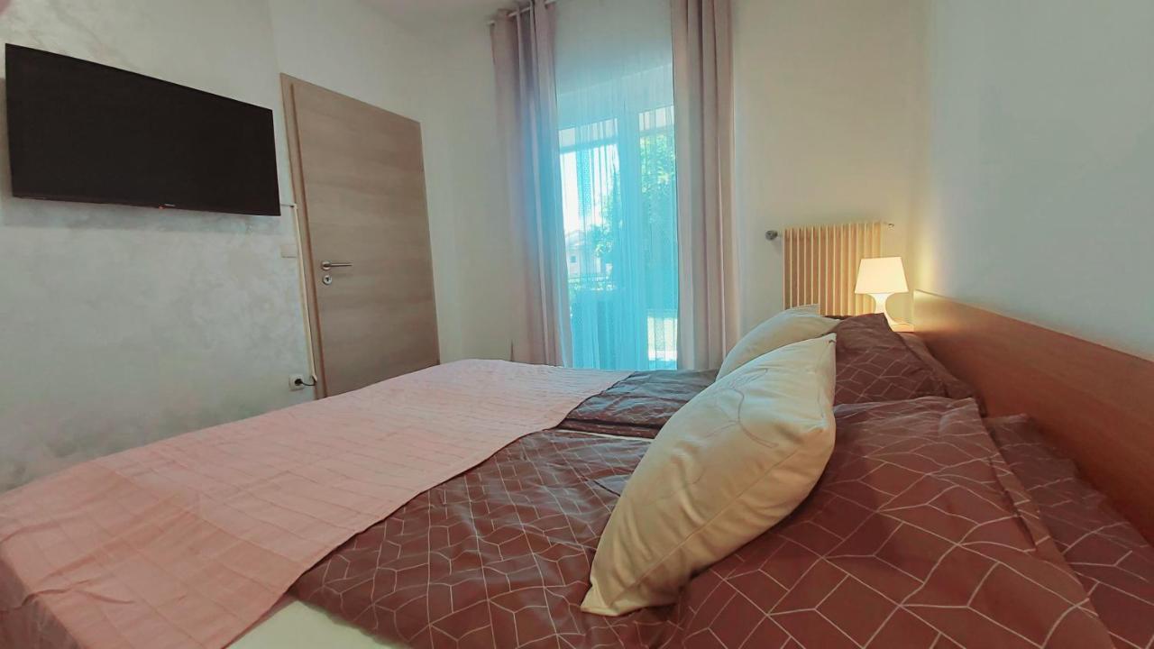 אומאג Apartments Lidija מראה חיצוני תמונה