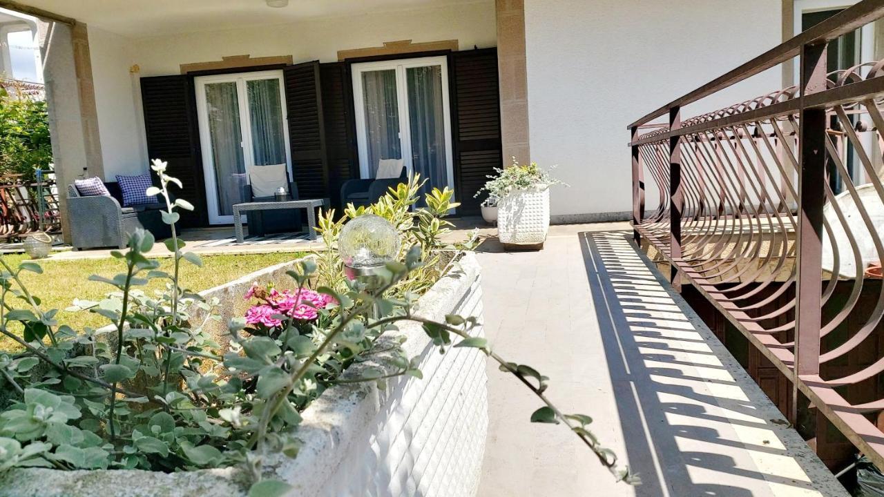 אומאג Apartments Lidija מראה חיצוני תמונה