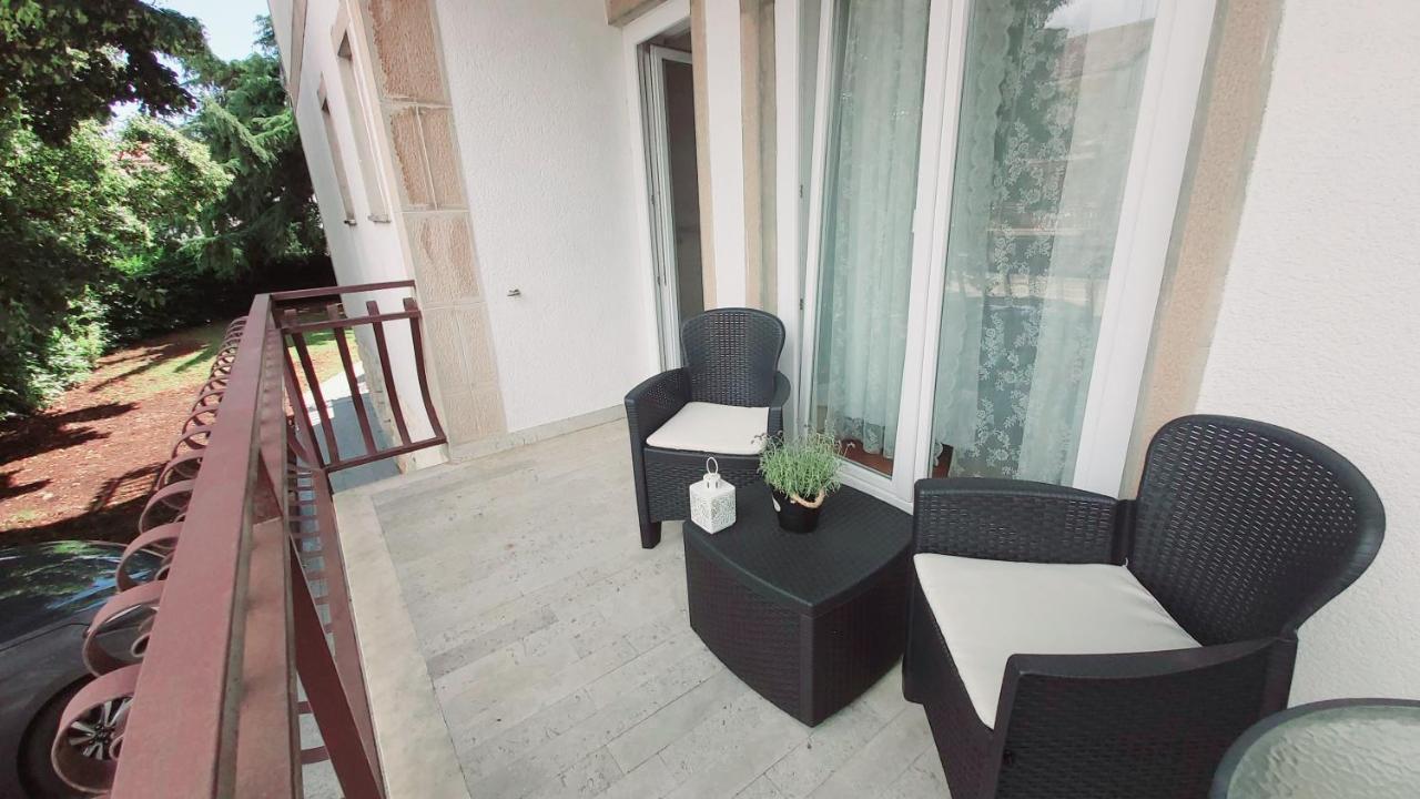 אומאג Apartments Lidija מראה חיצוני תמונה