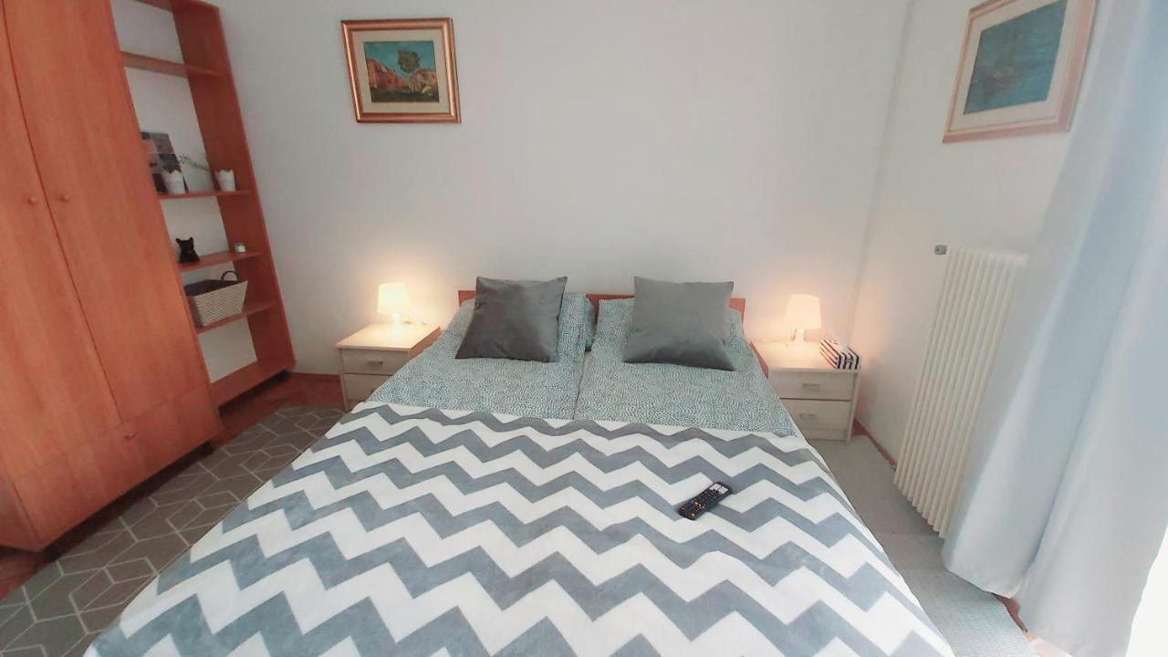 אומאג Apartments Lidija מראה חיצוני תמונה