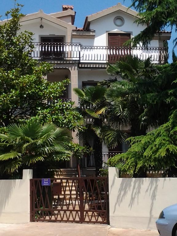 אומאג Apartments Lidija מראה חיצוני תמונה